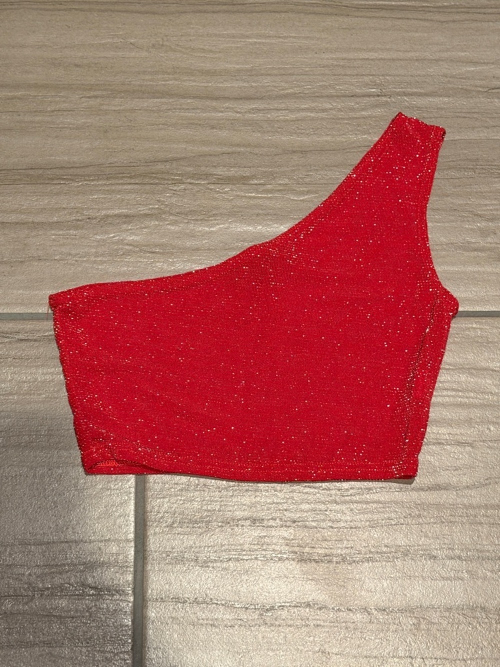 PrettyLittleThing Red Glitter One Shoulder Crop Top US 4 Party Clubwear - Picture 2 of 7